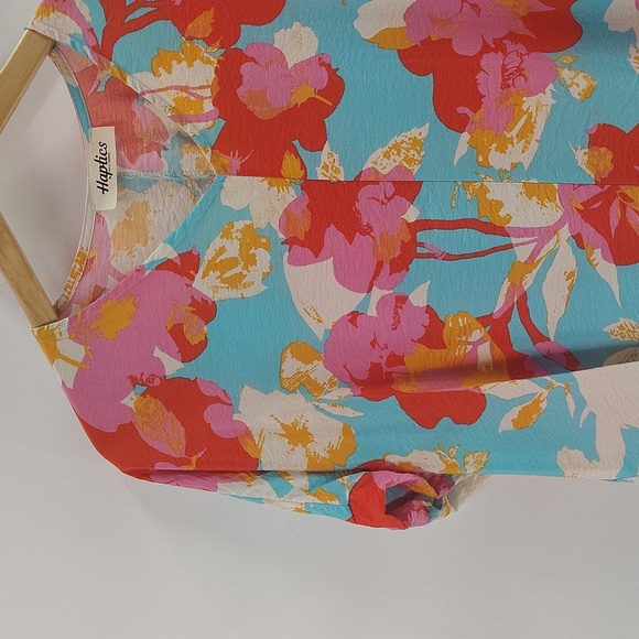Haptics By Holly Harper Pullover V Neck Blouse Size Small Oversized Floral Print - Picture 2 of 5